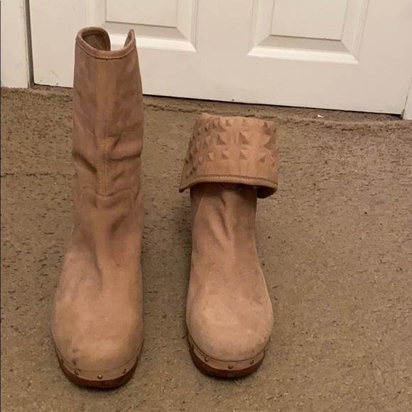 UGG Booties - Picture 1 of 8